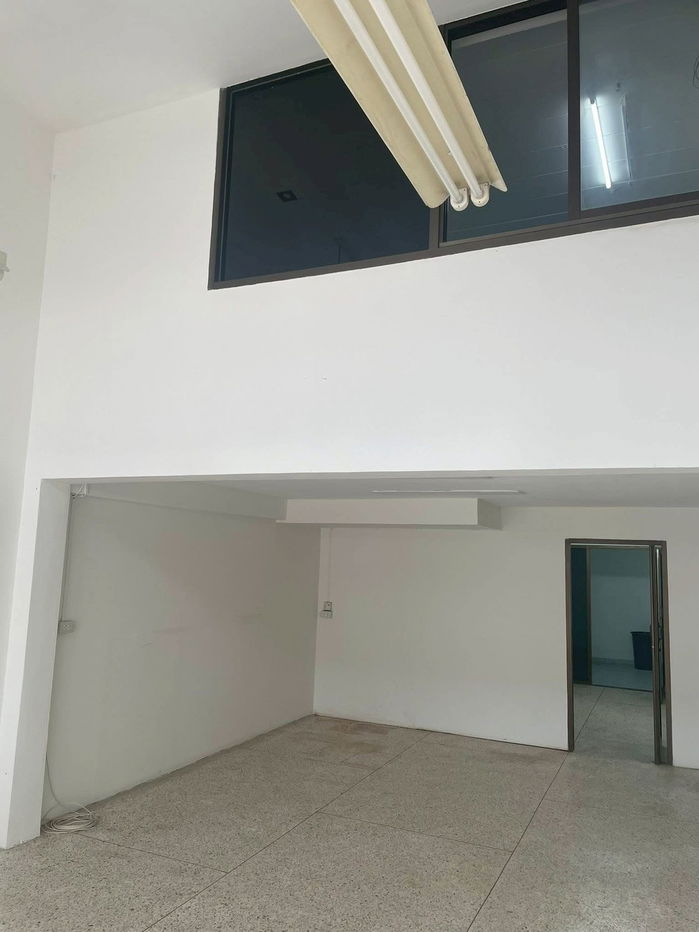 รูป 🏢 ให้เช่า Home Office / อาคารพาณิชย์ 3 ชั้น หมู่บ้านอยู่เจริญ เปรมประชา 2 ห้องนอน 2 ห้องน้ำ ใกล้สนามบินดอนเมือง - รูปที่ 1/9