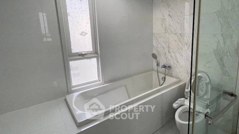 รูป คอนโด 2-ห้องนอน ที่ เอช คิว ทองหล่อ ใกล้ BTS ทองหล่อ (ID 1442384) - รูปที่ 7/8