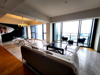 คอนโด ชาญอิสสระ ทาวเวอร์ : ขาย 4 ห้องนอน ห้องขนาดใหญ่ 336 ตร.ม. ใจกลางเมืองสาทร เดอะ เม็ท สาทร The Met Sathorn 