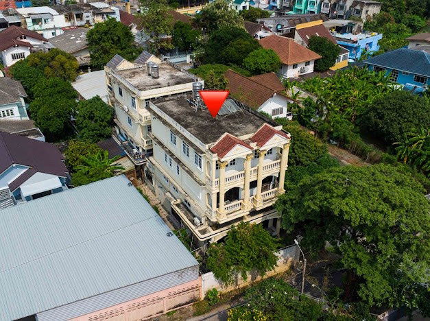 รูป แปลงใหญ่พร้อมบ้าน4ชั้น หายากแล้ว!!! ขายที่ดินพร้อมบ้าน4ชั้น ในซอยปากน้ำฝั่งเหนือ1 พื้นที่ 254 ตารางวา  เพียง 1นาทีถึงถนนใหญ่ พรานนก-กาญจนาภิเษก  - รูปที่ 4/13