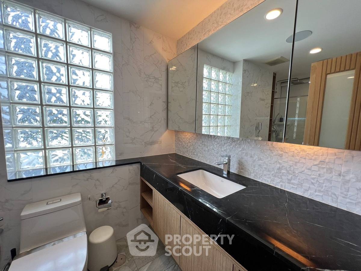 รูป คอนโด 2-ห้องนอน ที่ คอนโด เพิร์ล การ์เด้น ใกล้ BTS ช่องนนทรี (ID 847777) - รูปที่ 12/13