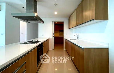 Condos for rent BTS Nana : 4-BR Condo at Villa Asoke near MRT Phetchaburi (ID 2483186)