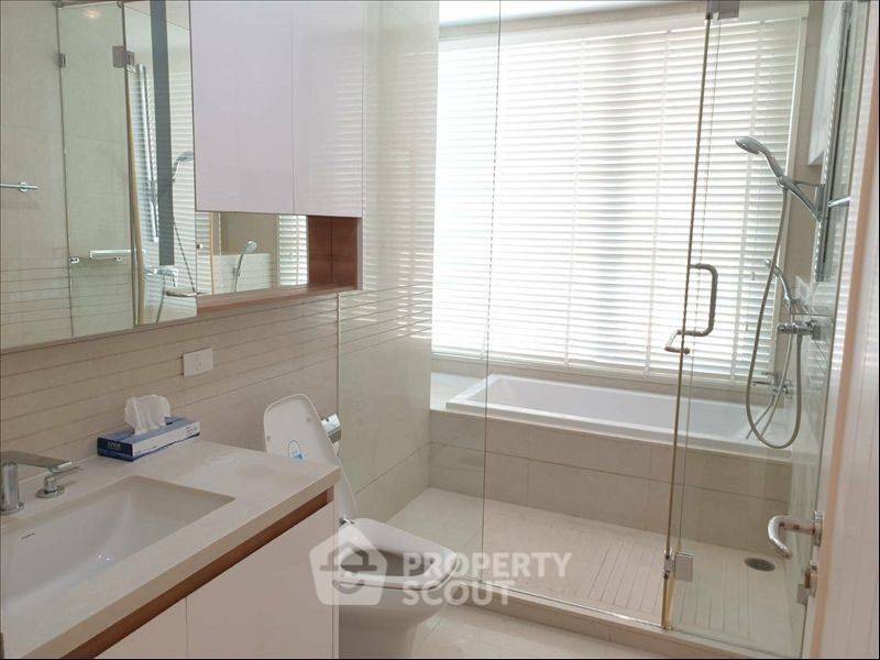 รูป คอนโด 2-ห้องนอน ที่ คิว หลังสวน ใกล้ BTS ราชดำริ (ID 680725) - รูปที่ 2/5