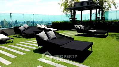 Condos for rent : High-Floor 1-BR 45 Sqm At Rhythm Sathorn, 300m to BTS Saphan Taksin (ID 890291)