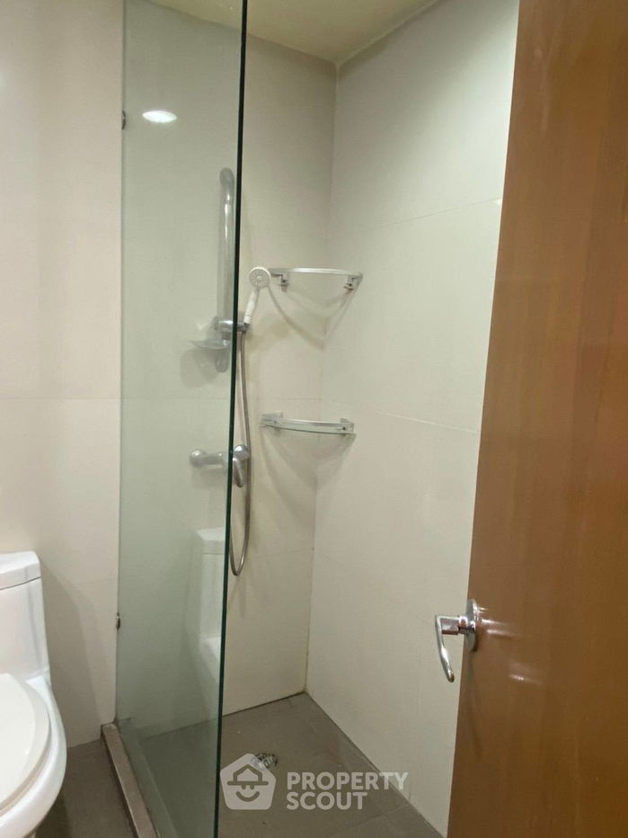 รูป คอนโด 1-ห้องนอน ที่ สาธร การ์เด้นส์ ใกล้ MRT สีลม (ID 514888) - รูปที่ 15/16