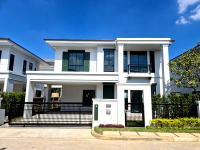 Houses for sale Rangsit University : 🔥(Super Special Price) Brand new house in the Setthasiri Don Mueang project by Sansiri. Large detached house, near Don Mueang Airport.