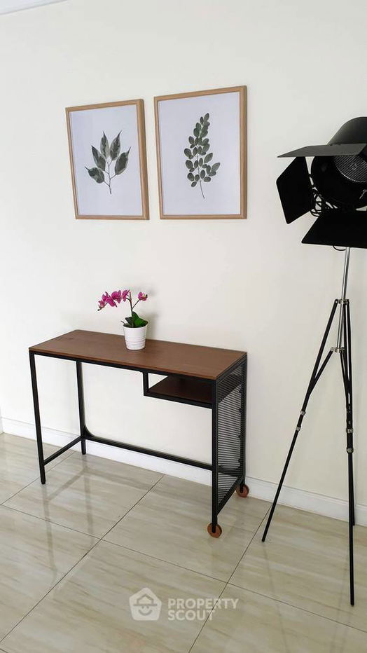 picture 2-BR Condo at Le Premier 1 Condominium near MRT Sukhumvit (ID 309271) - 8/12