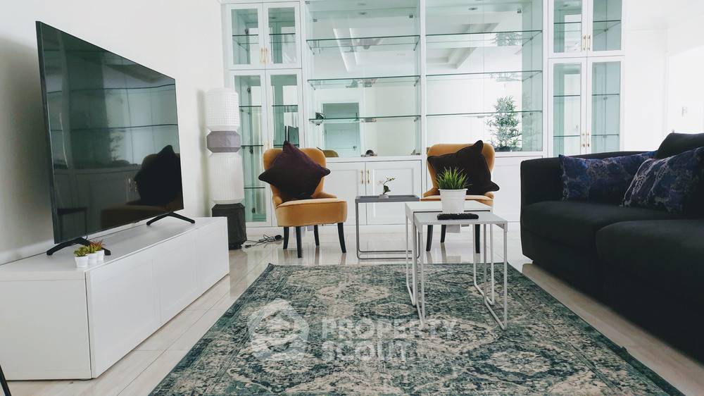 picture 2-BR Condo at Le Premier 1 Condominium near MRT Sukhumvit (ID 309271) - 5/12