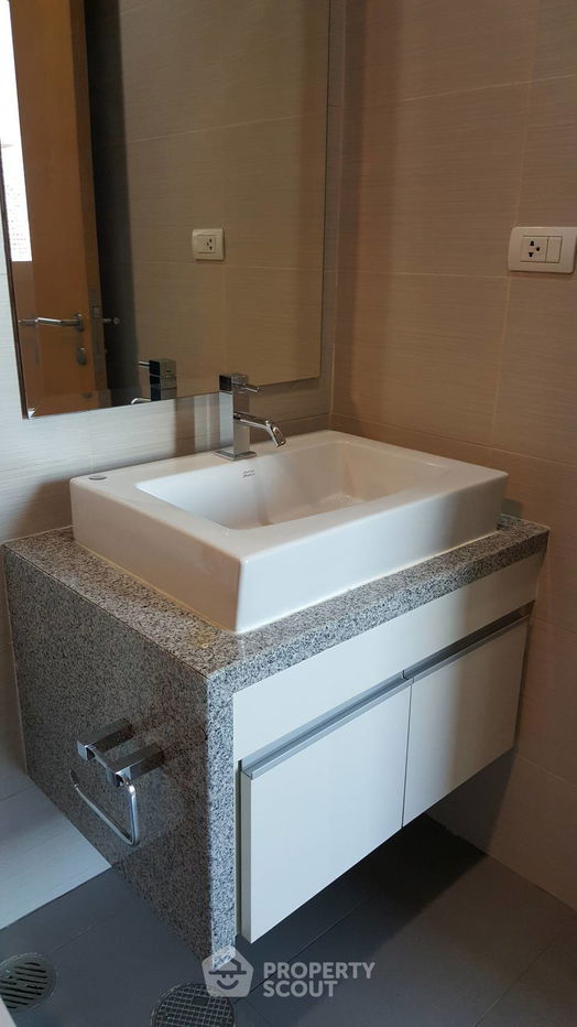 รูป คอนโด 2-ห้องนอน ที่ มิลเลนเนียม เรสซิเด้นส์ แอท สุขุมวิท คอนโดมิเนียม ใกล้ BTS อโศก (ID 512377) - รูปที่ 9/12