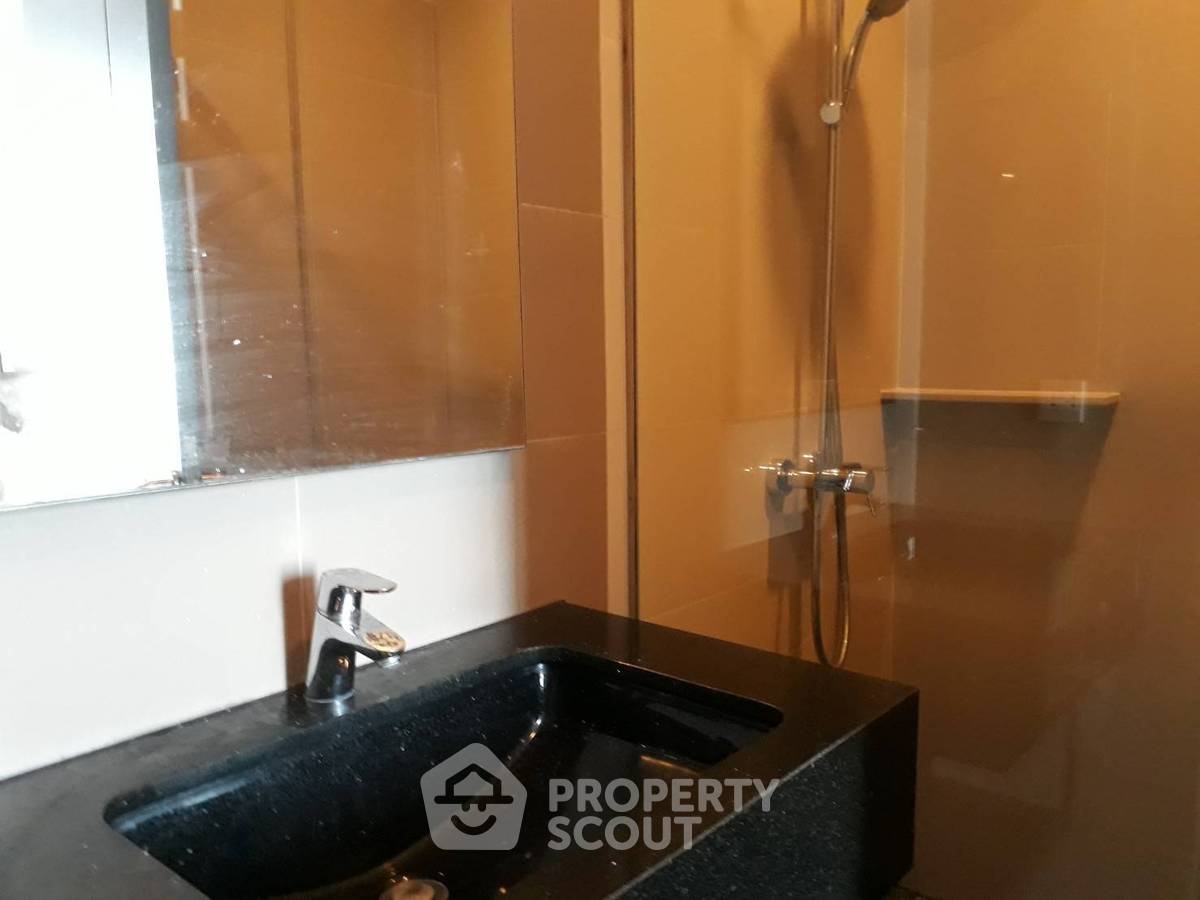 รูป คอนโด 1-ห้องนอน ที่ ดิ เอดจ์ สุขุมวิท 23 ใกล้ MRT สุขุมวิท (ID 884485) - รูปที่ 1/4