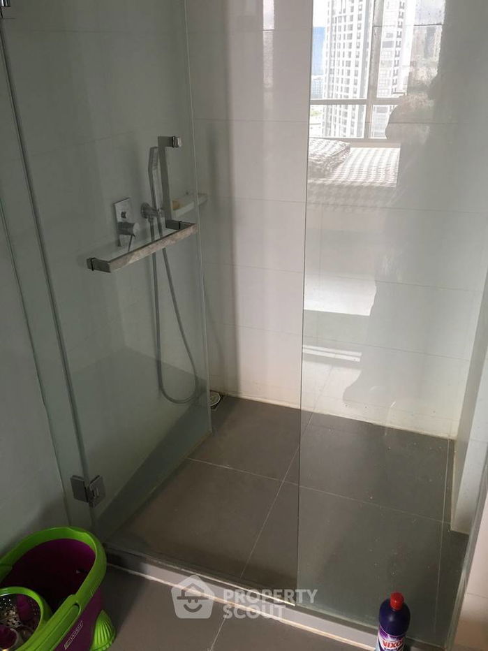 รูป คอนโด 1-ห้องนอน ที่ เดอะ รูม สุขุมวิท 69 ใกล้ BTS พระโขนง (ID 386848) - รูปที่ 10/11