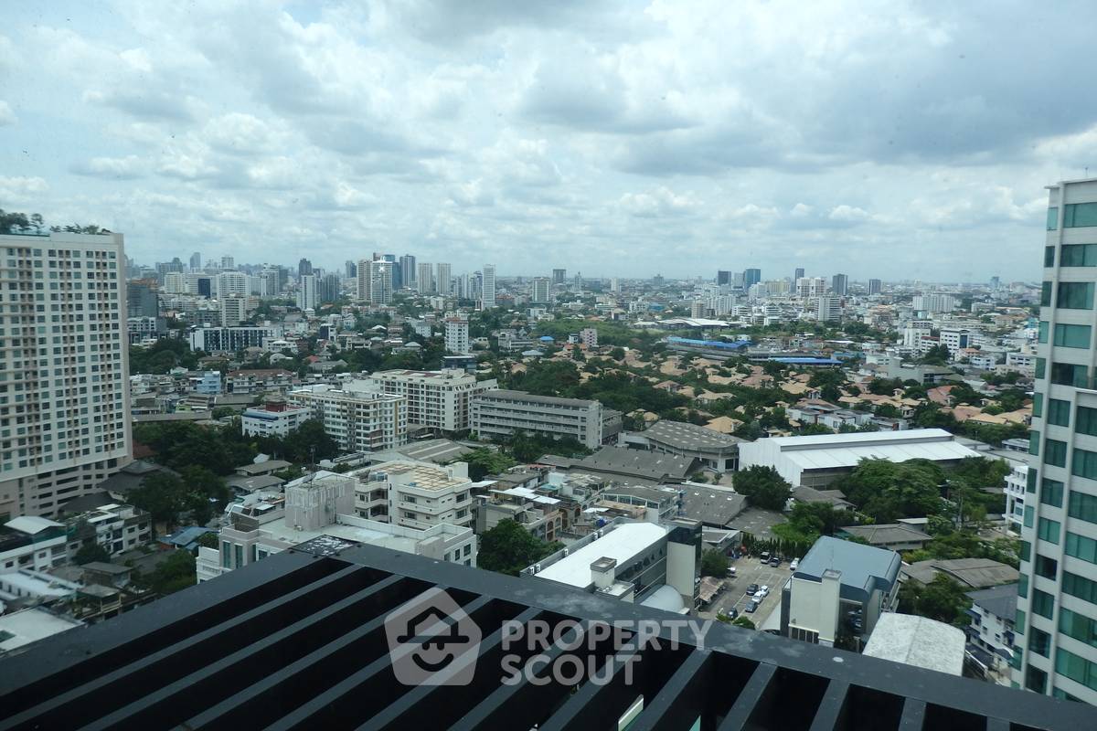 รูป ดูเพล็กซ์ 1-ห้องนอน ที่ ริทึ่ม สุขุมวิท 44/1 ใกล้ BTS พระโขนง (ID 886580) - รูปที่ 10/17