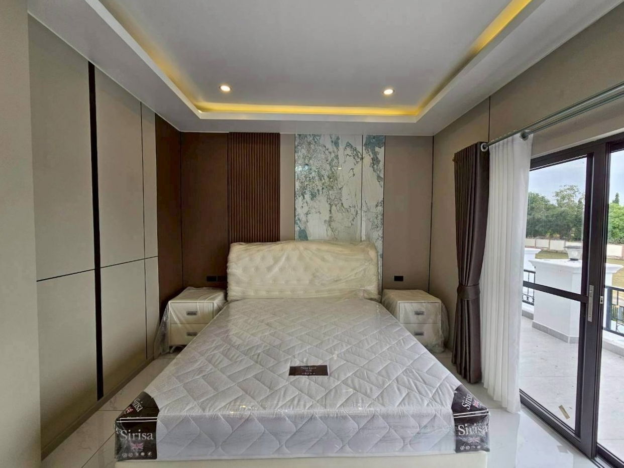 picture New Luxury Villa for Sale – East Pattaya - 17/23