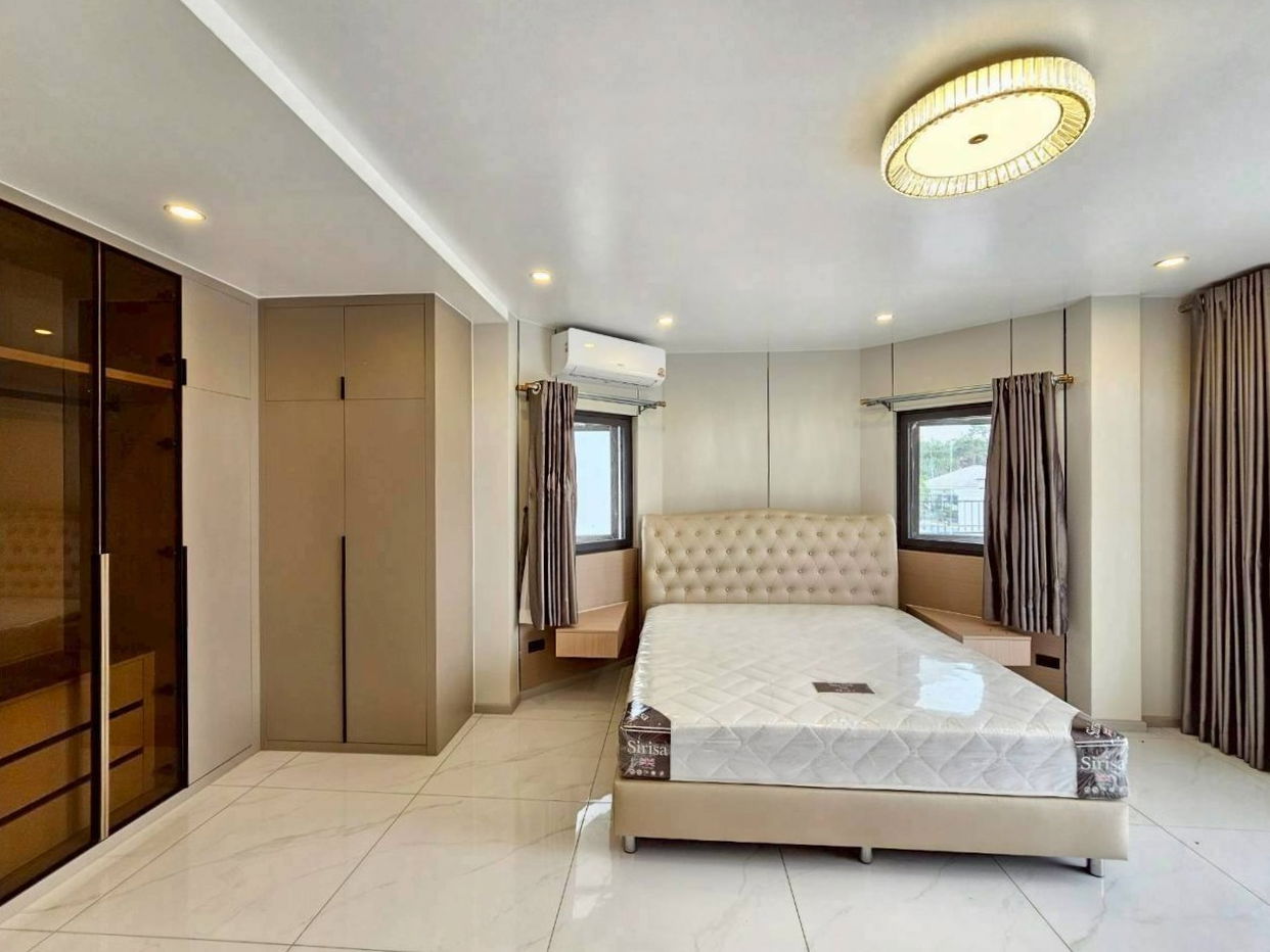 picture New Luxury Villa for Sale – East Pattaya - 14/23