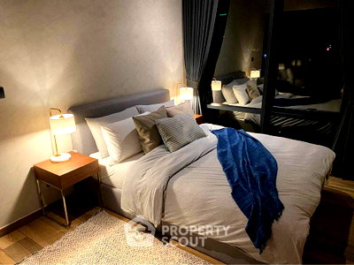 Condos for sale : 2-BR Condo at The Lofts Asoke near MRT Phetchaburi (ID 513018)