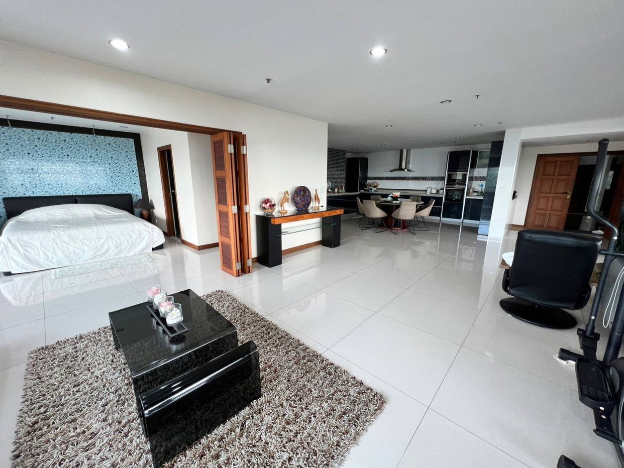 รูป Baan Haad Uthong Condo 3 Bedroom for Rent at Pratumnak - รูปที่ 5/20