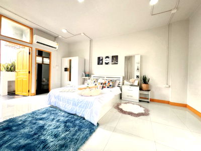 Condos for sale 700 Year Sports Arena Chiang Mai : Rimnam Mansion Condo For Sale! Close to Cmu 400m.