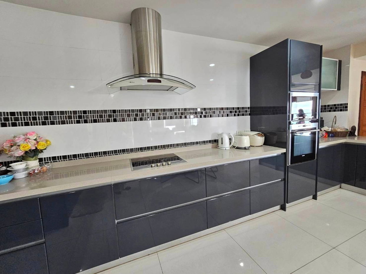 รูป Baan Haad Uthong Condo 3 Bedroom for Sale at Pratumnak - รูปที่ 8/20