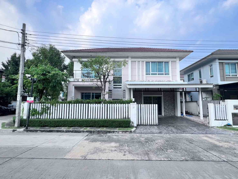 ขายบ้านเดี่ยว : ขายบ้านเดี่ยว  Life Bangkok Boulevard  ไลฟ์ บางกอก บูเลอวาร์ด  พื้นที่ 53.7 ตรว. (บ้านมุม)