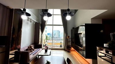 Condos for rent MRT Sam Yan : 💎The Empire Place: Luxurious duplex condo, fully furnished, near BTS Chong Nonsi.