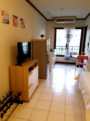 Condos for sale Srinakharinwirot University Prasanmit Campus : Aree place sukhumvit 26 studio condo 28 sqm floor 4 with bathtub