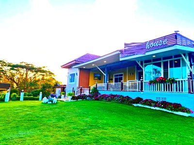 เช่าบ้านเดี่ยว นครราชสีมา (โคราช) : บ้านพัก เขาใหญ่-ปากช่อง วัดลำทองหลาง 1.9 กม. ทองสมบูรณ์ 7 กม.180 ตร.ม. 2 นอน 2 น้ำ บรรยากาศ เงียบสงบ ร่มรื่น วิวภูเขา ทิวทัศน์ที่ยอด