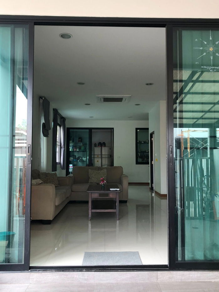 รูป EHL-250751 ทาวน์โฮม 3 ชั้น หลังมุมนอกโครงการ - รูปที่ 19/24