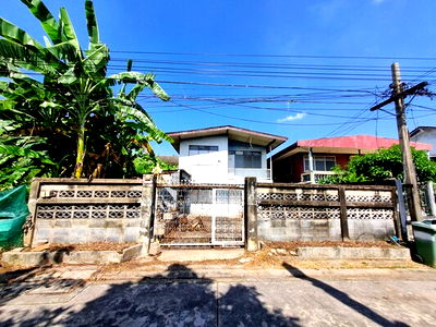 บ้านเดี่ยว ม.ศรีปทุม : ขายบ้านเดี่ยว 2 ชั้น ซอยรามอินทรา 13 แยก 4 เหมาะสำหรับอยู่อาศัย หรือปรับปรุงเป็นโฮมออฟฟิศก็ได้