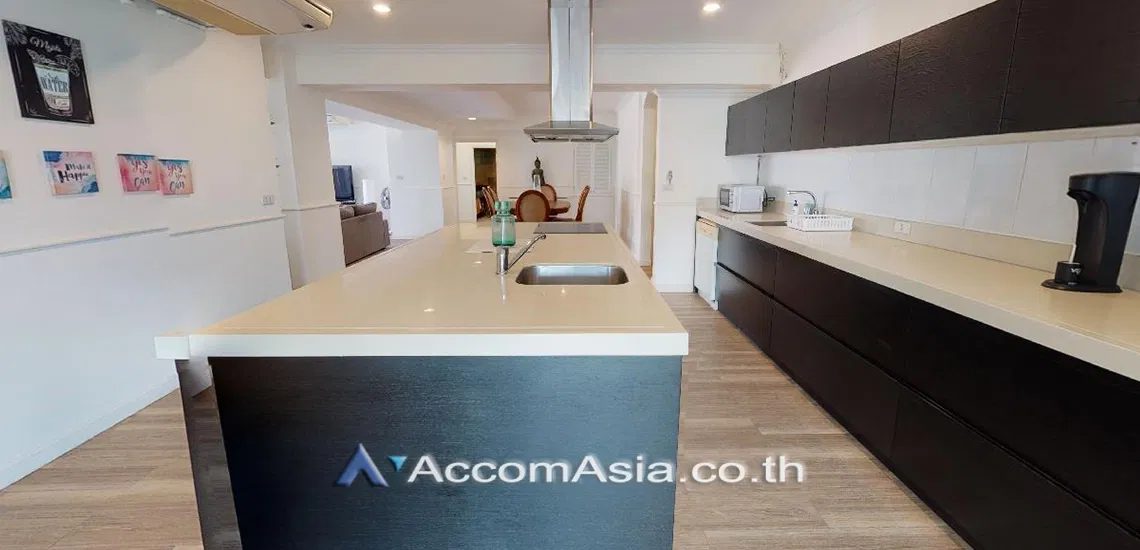 picture 🔼🔽 AccomA 📩 Reasonable Price for a Spacious 3+1 Bedrooms @ Royal Castle Sukhumvit 39 - 5/17