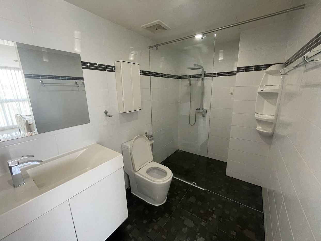 picture Spacious 2-Bed Condominium for Rent – Park Royal 3, Pratumnak - 13/14