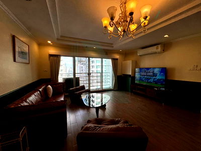 Condos for rent BTS Chit Lom : For Rent Condo THE ROYAL PLACE 2 Building 1, Floor 23,1 bed room, Room size 93 sqm