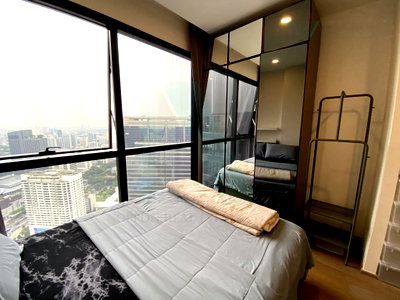 Condos for sale : 📌 Condo for sale: Ashton Chula-Silom STUDO, 47th floor, near MRT Sam Yan.