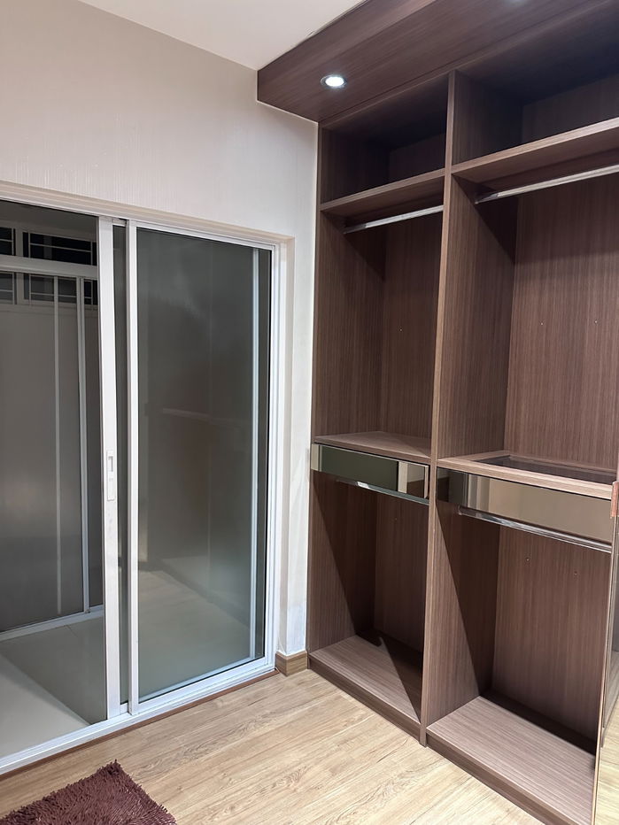 รูป ✨ TH0080-CO | ให้เช่า บ้านกลางเมือง สาทร–ตากสิน 2 💰 ค่าเช่า 30,900 บาท/เดือน 🚐 มีรถตู้รับ–ส่ง BTS วุฒากาศ ~1.5 กม. - รูปที่ 21/39