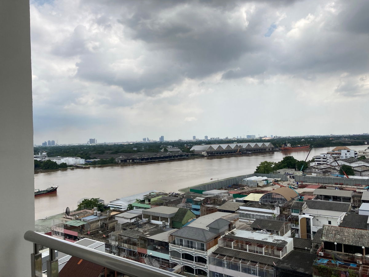 picture Urgent Sell Supalai Prima Riva Condo - 7/13