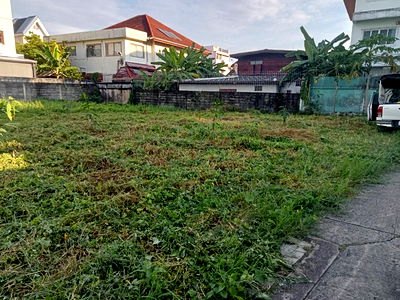 ที่ดิน เขตลาดพร้าว : ขายที่ดินโชคชัย 4 ขนาด 150 ตารางวา