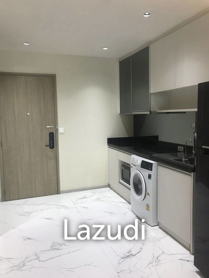 picture 60 sqm 2 Bedroom Condo at Sky Walk Phra Khanong Bangkok - 4/10