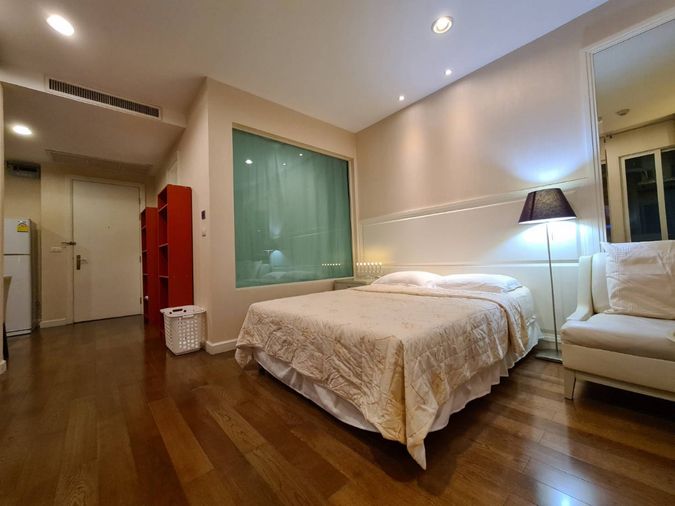 P-120098 Condo for rent The Address Chidlom fully furnished (Confirm again when visit).