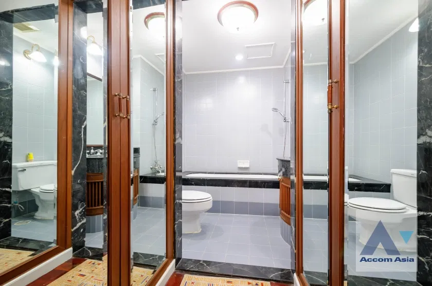 รูป 🔼🔽 AccomA 📩 Duplex Condo,Huge Terrace,Private Swimming Pool 3 BR Condominium @Le Raffine Sukhumvit 24 (1519605) - รูปที่ 18/20