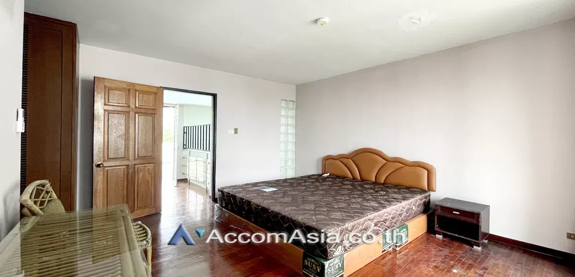 picture 🔼🔽 AccomA 📩  3 BR Townhouse @Modern style (13000997) - 17/20