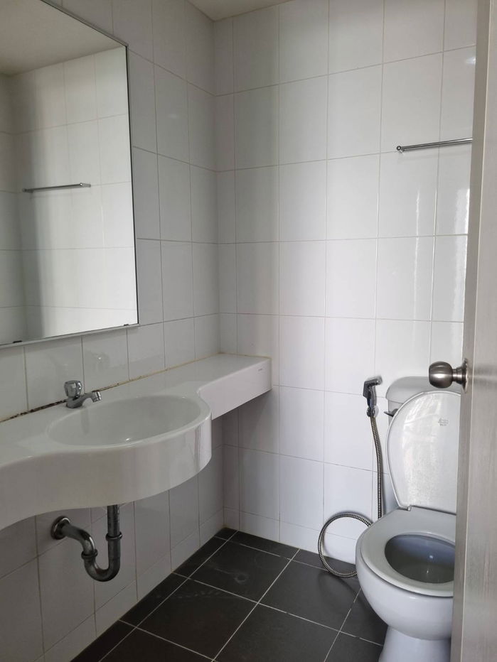 รูป 🍀🍀   (  ห้องว่าง )   ให้เช่า  ลุมพินี  คอนโดทาวน์ รามอินทรา-ลาดปลาเค้า  2  🍀🍀   ชั้น  5  ขนาด  26  ตร.ม. ตกแต่งครบ พร้อมเข้าอยู่ - รูปที่ 10/11