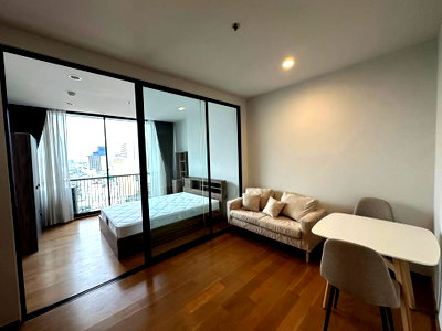 Condos for rent Shrewsbury International School : Condo for Rent at Noble Revo Silom (D6812010)