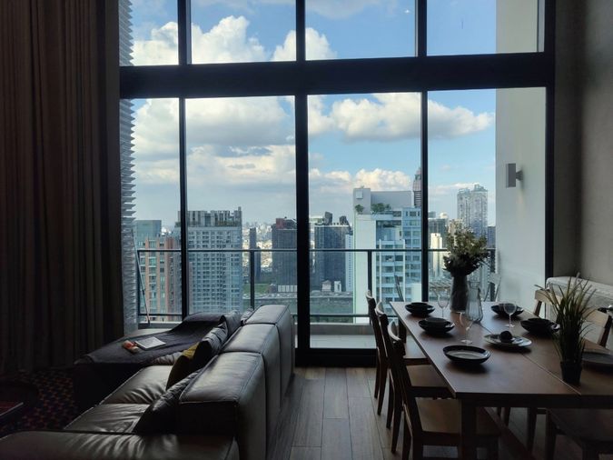 RS4231 ให้เช่า LOFTS ASOKE – DUPLEX PENTHOUSE ใกล้ BTS อโศก