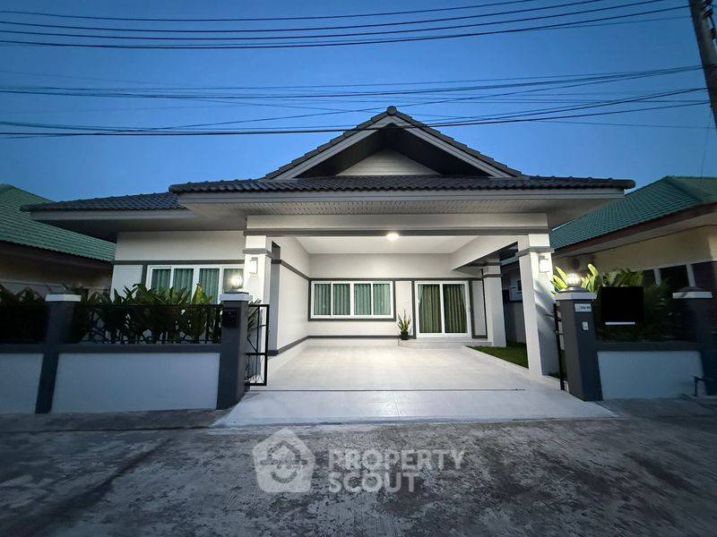 ขายบ้านเดี่ยว : บ้าน 3-ห้องนอน ที่ หมู่บ้านพรเทพ5 ใกล้ เมืองพัทยา (ID 2488428)