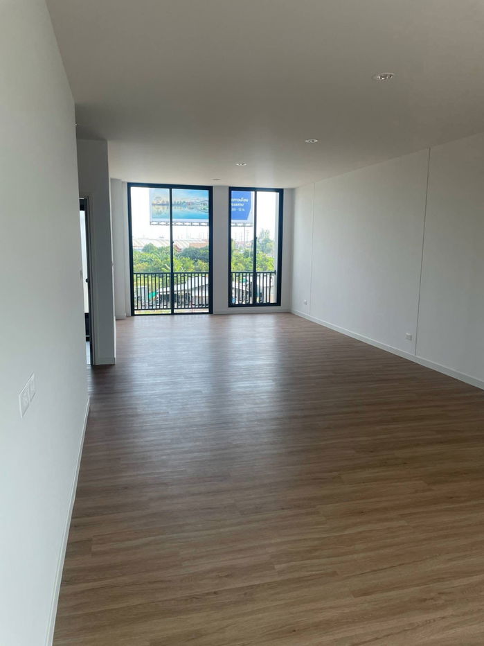 รูป ปล่อยเช่า สิริอเวนิว บางนา-บางบ่อ  อาคาร​พาณิชย์​3ชั้น​ หน้ากว้าง​ 5.5 เมตร ห้องใหม่ไม่เคยปล่อยเช่ามาก่อน - รูปที่ 11/12