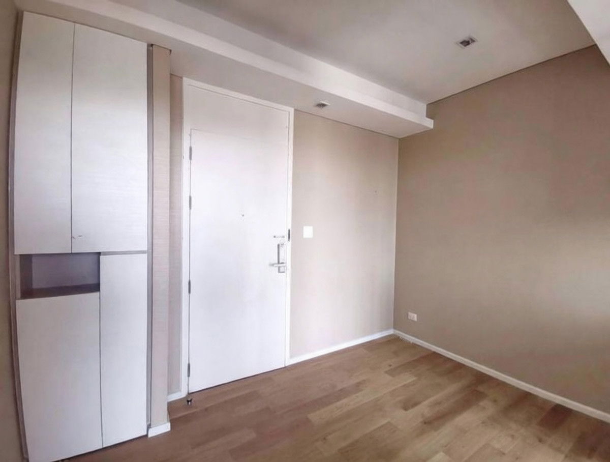 รูป 🏢 ขายคอนโด : The Saint Residences (เดอะ เซนต์ เรสซิเดนซ์)   รหัสทรัพย์ | 📌LNP-C11105  - รูปที่ 3/5