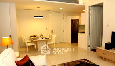 คอนโดให้เช่า : คอนโด 2-ห้องนอน ที่ คิว หลังสวน ใกล้ BTS ราชดำริ (ID 1043328)