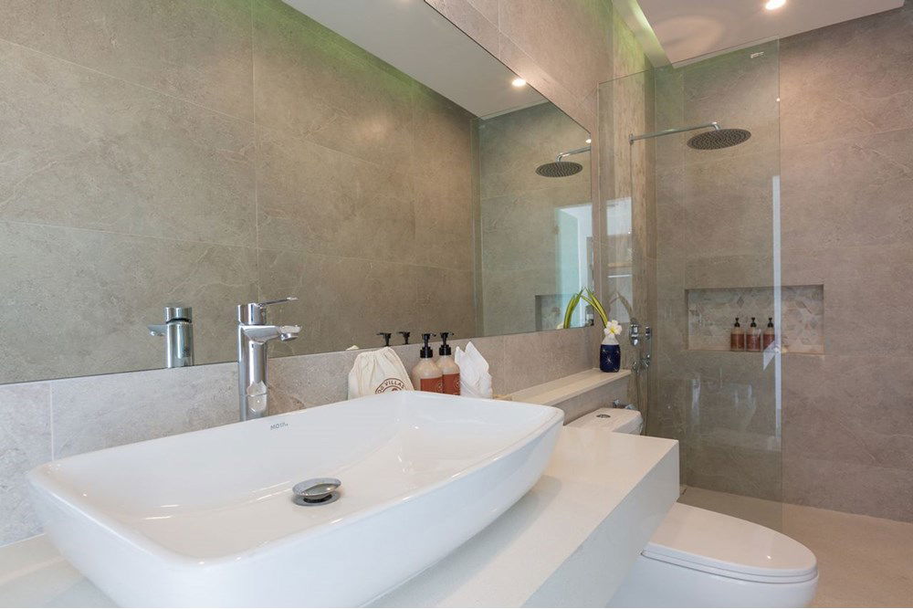 รูป [920121057-171] STUNNING 3-BEDROOM SEAVIEW VILLA FOR RENT - รูปที่ 17/42