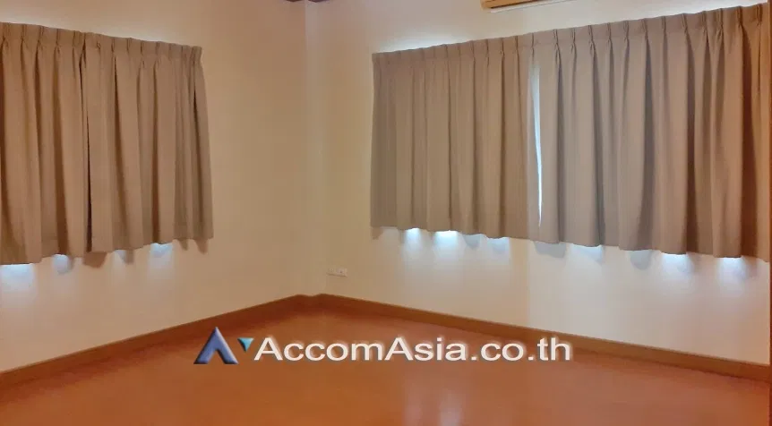 picture 🔼🔽 AccomA 📩  5 BR House in Chong Nonsi (1710845) - 4/15