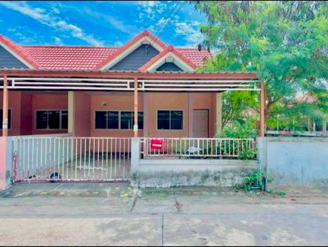 Newly renovated corner house for sale in Suan Suea Village, Sriracha, Chonburi.