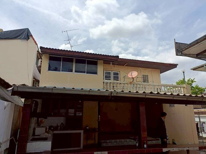 5-bed house for sale, 157 sq wah, Phra Nakhon